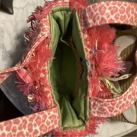 B’s Purse - Picture 2 of 3